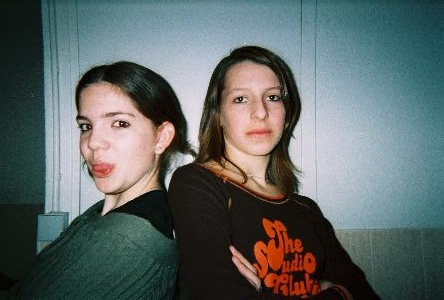 complices