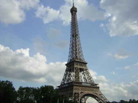 the eiffel tower
